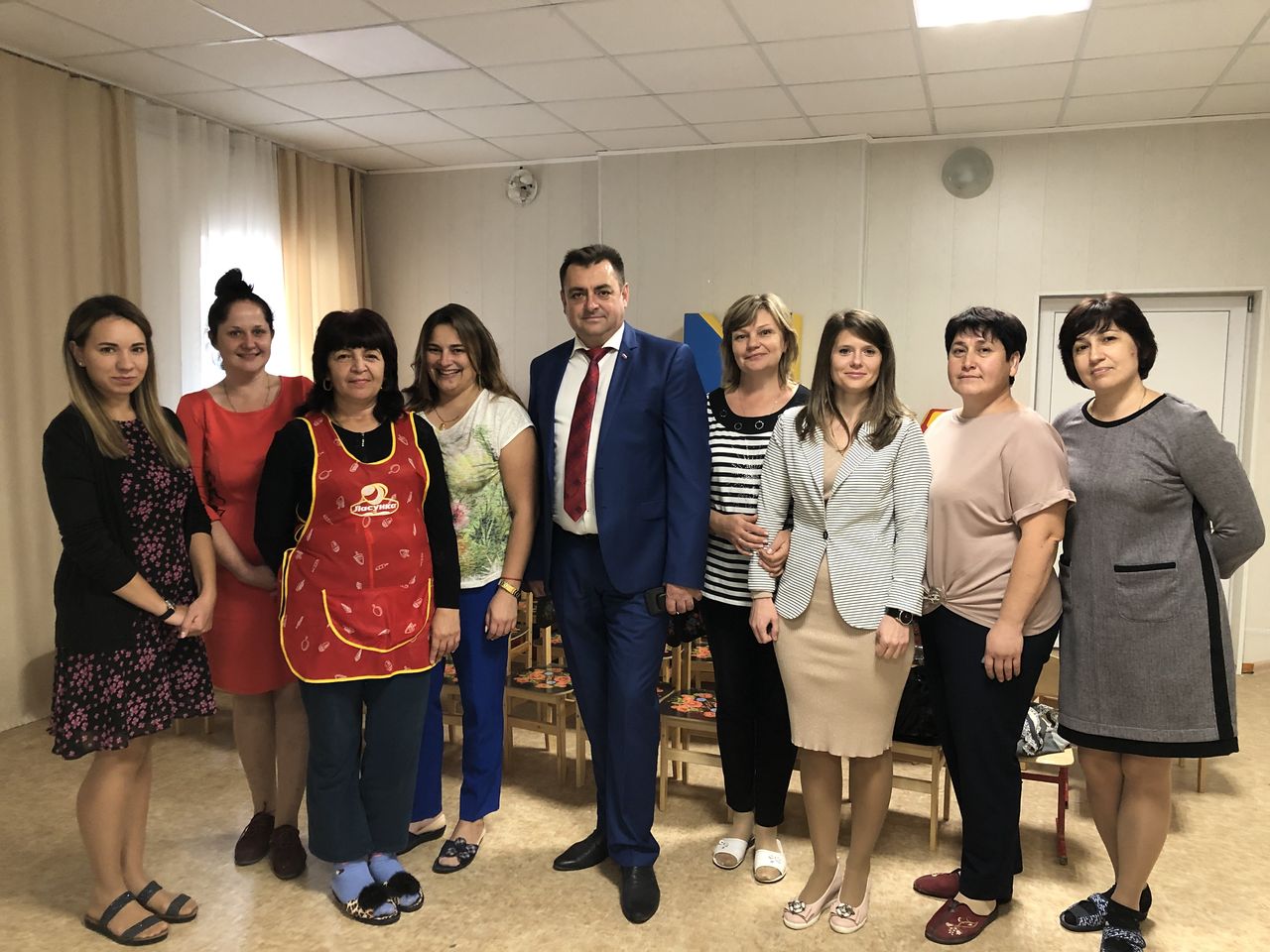 Pozdravlenie Glavy Kachinskogo MO s Dnem vospitatelya i doshkolnogo rabotnika. 01